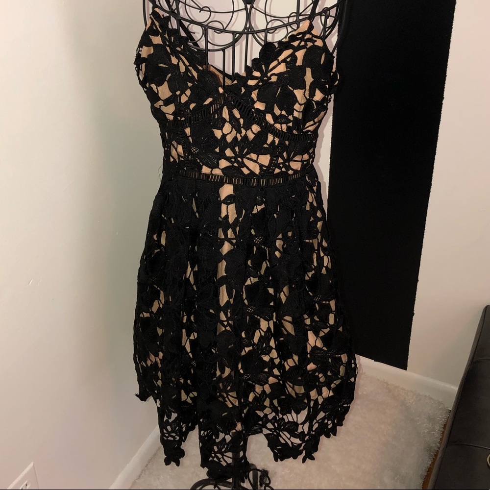 Romeo & Juliet Nude & Black cocktail dress
